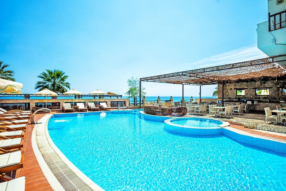 Paridise hotel Nude Photos 76 Paridise hotel Nude Photos 79