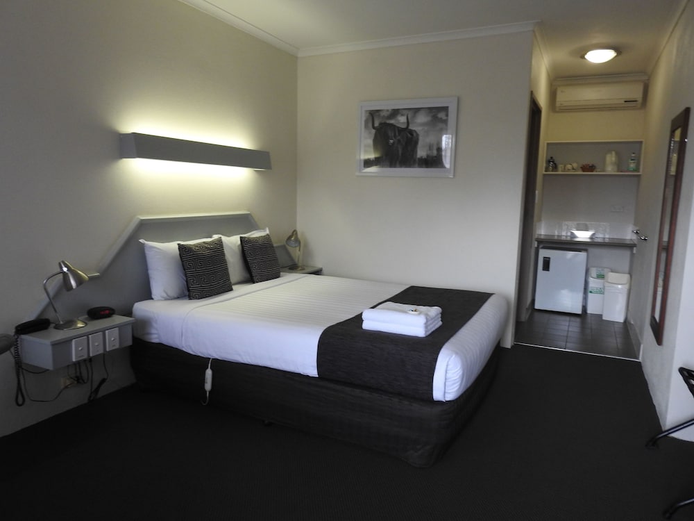 Wine Village Motor Inn
