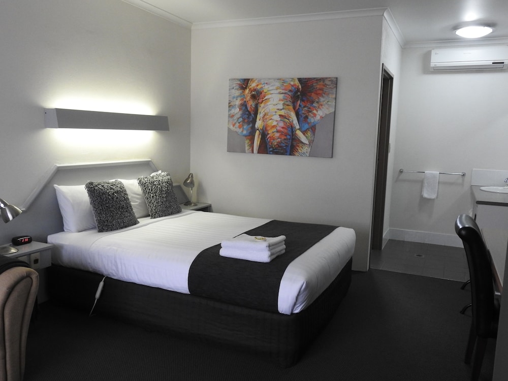 Wine Village Motor Inn