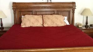 Rollaway beds, free WiFi