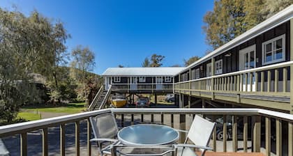 Sportsmans Lodge