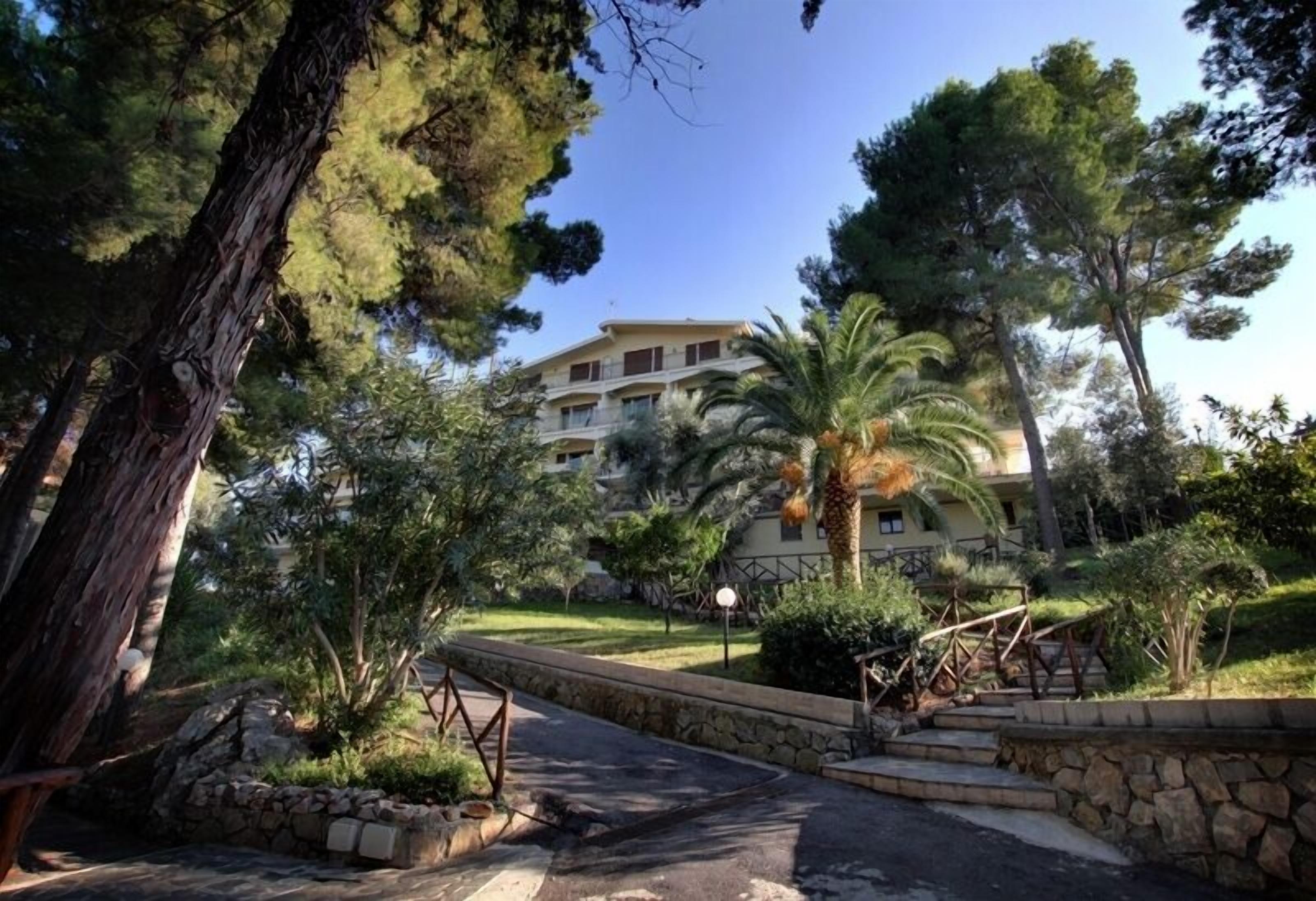 Hotel Guardacosta in Diamante, Italy