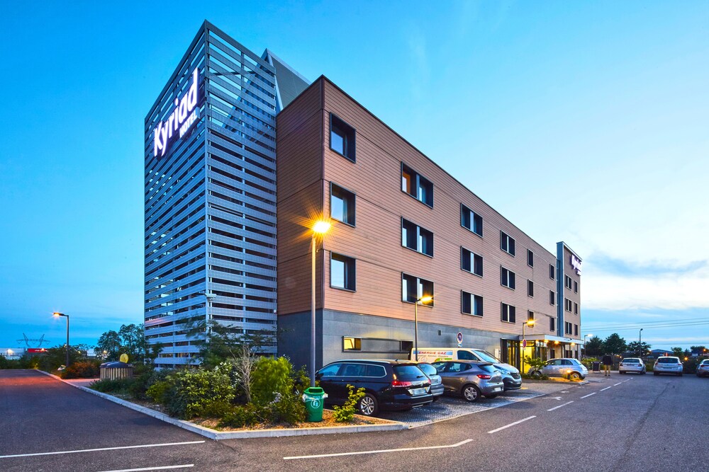 Hotel Kyriad Aeroport Lyon Hotel Kyriad Aeroport Lyon