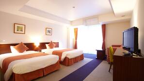 In-room safe, individually decorated, individually furnished, desk