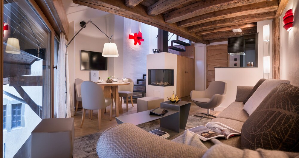 5 Star Hotels