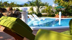 3 outdoor pools, pool umbrellas