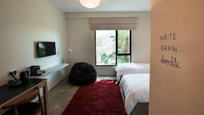 In-room safe, desk, iron/ironing board, free WiFi