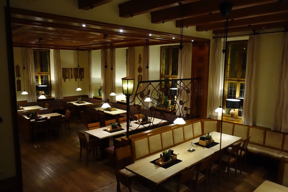 Hotel Deutsches Haus In Kitzingen Hotel Rates Reviews On Orbitz