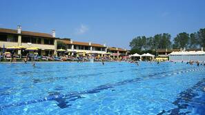 Piscina stagionale all'aperto