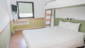 Italiaanse Frette-lakens, een kluis op de kamer, een bureau