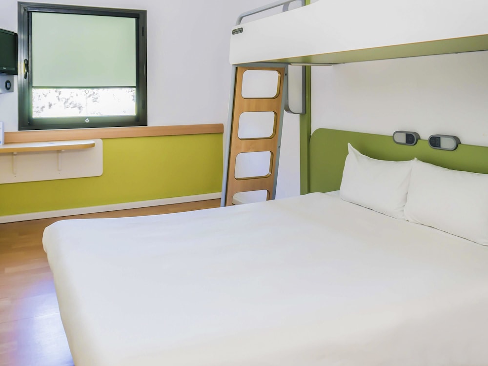 Imagen de Hotel Ibis Budget Girona Costa Brava (4 de 17)