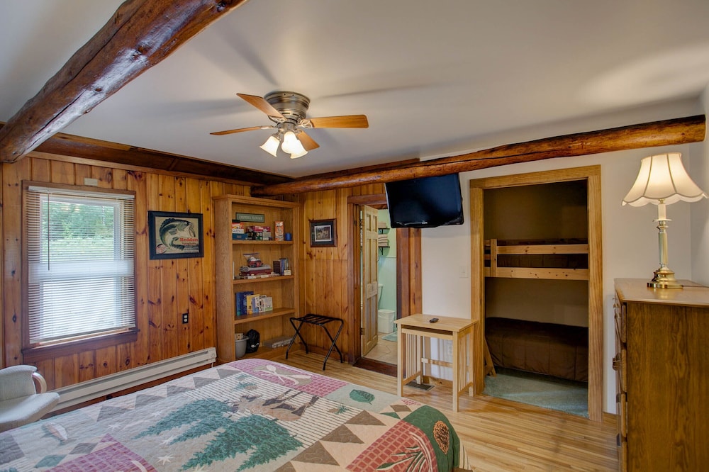 Birkie Availability 24' ATV/UTV & Snowmobile Chippewa Flowage Pontoon