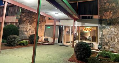 The Wayne Inn