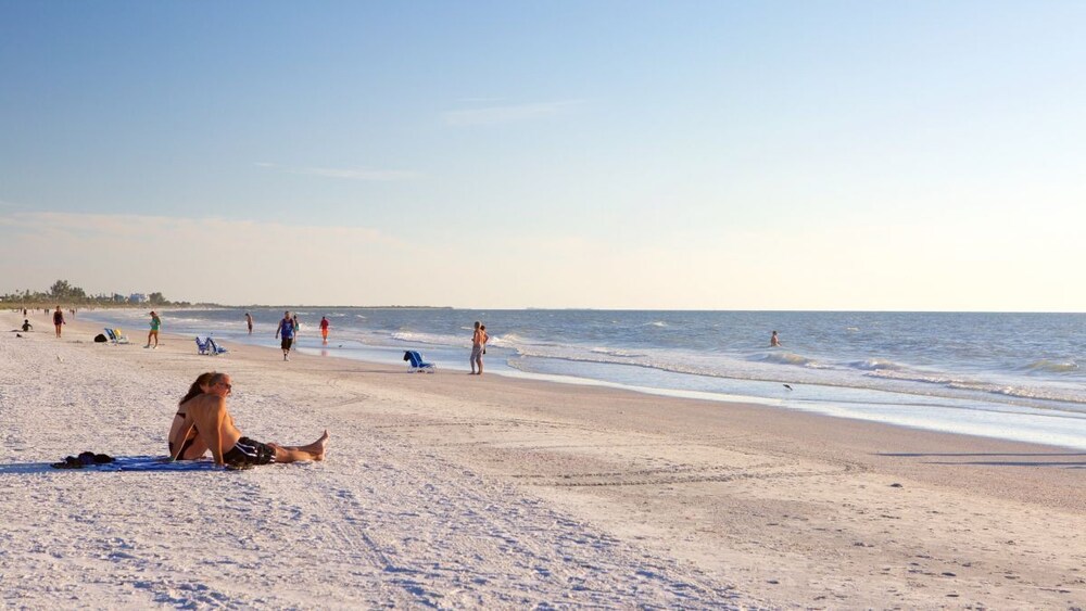 BEACH VACAY! 2 TROPICAL UNITS, POOL, WATER SLIDES!