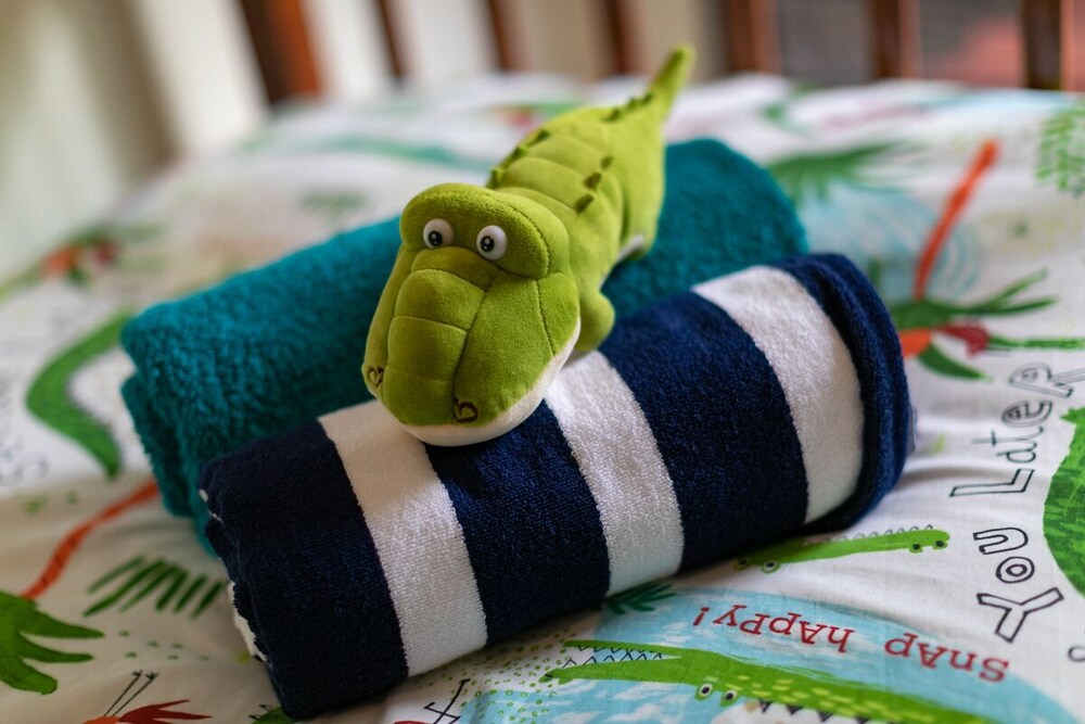 Darwin Style Tropical Luxury by the Foreshore