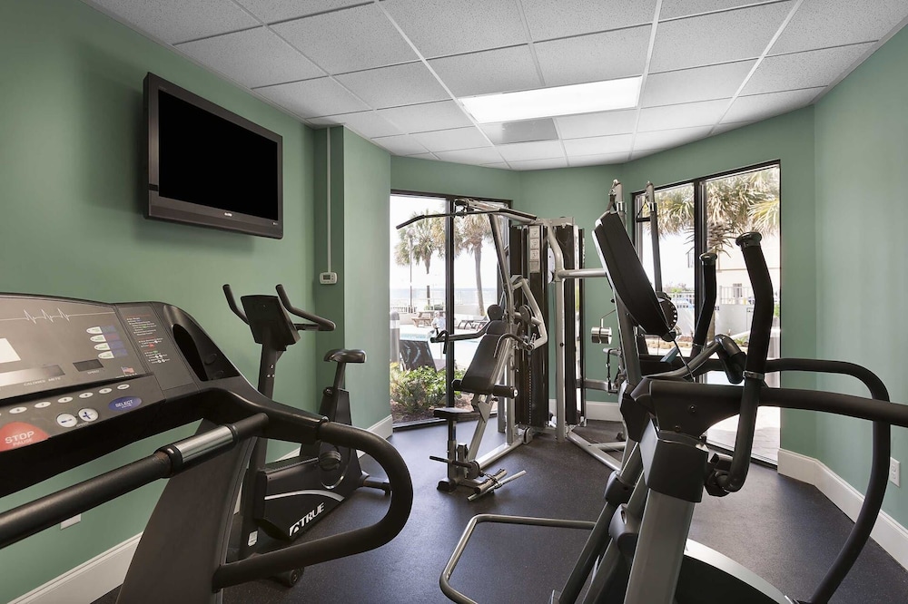 · Beautiful Oceanfront Suite - Great Location! Free Breakfast Included