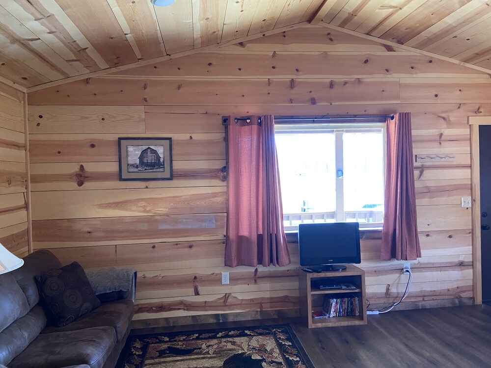 Explore our Cub Cabin, A great escape for nature lovers and water enthusiasts. 