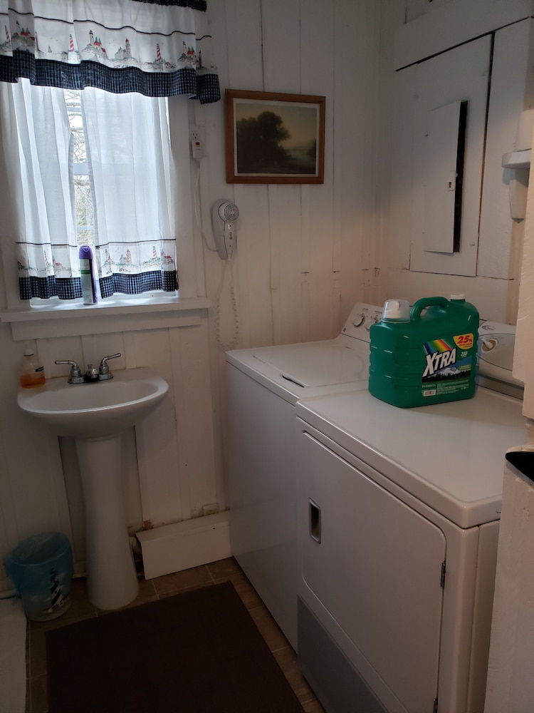 Ohio River Waterfront Cabin 4 bedroom 2 bath Derby Indiana sleeps 10