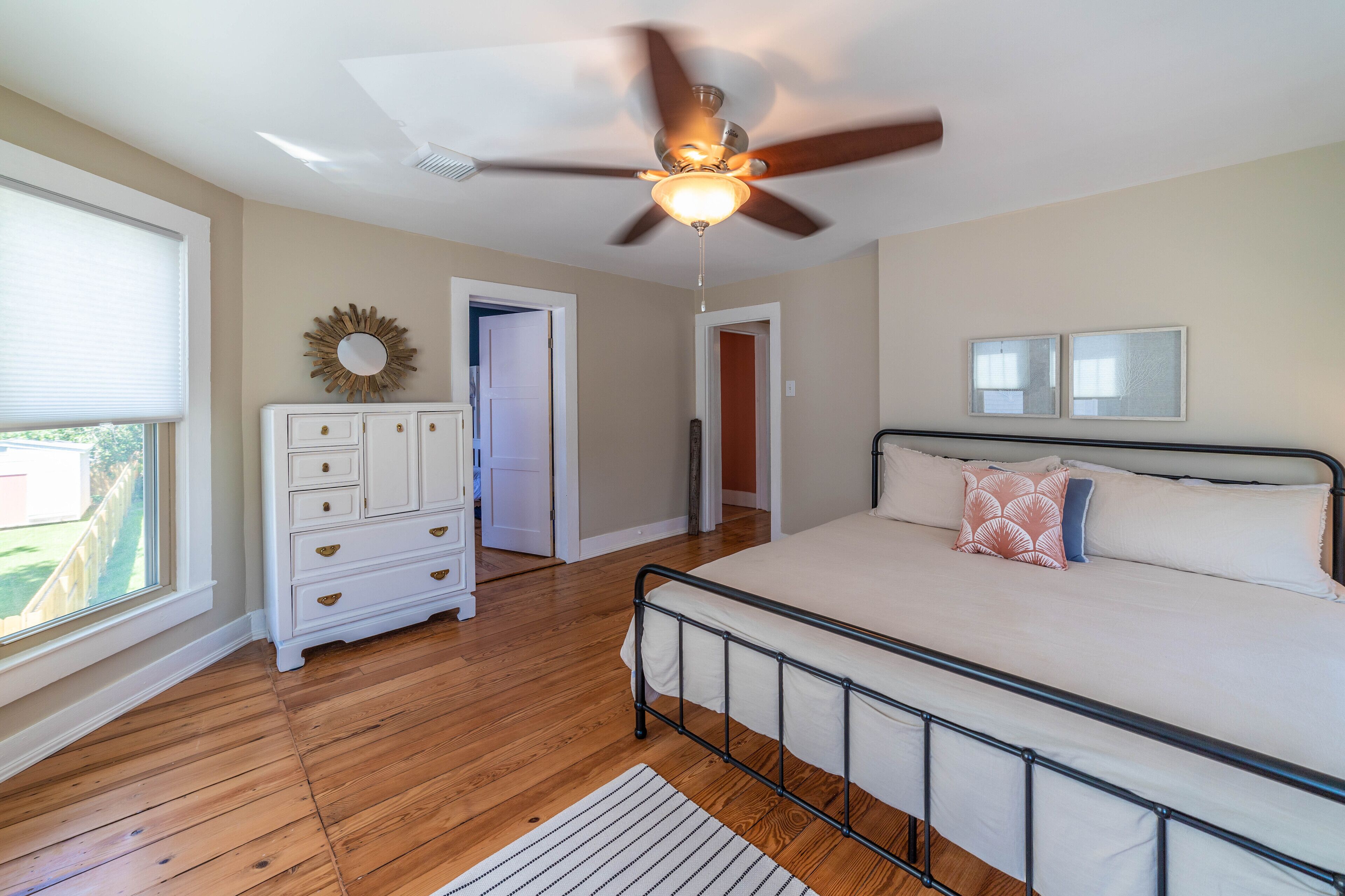 Newly renovated beach cottage is the Belle of the Bay! in Cape Charles, United States