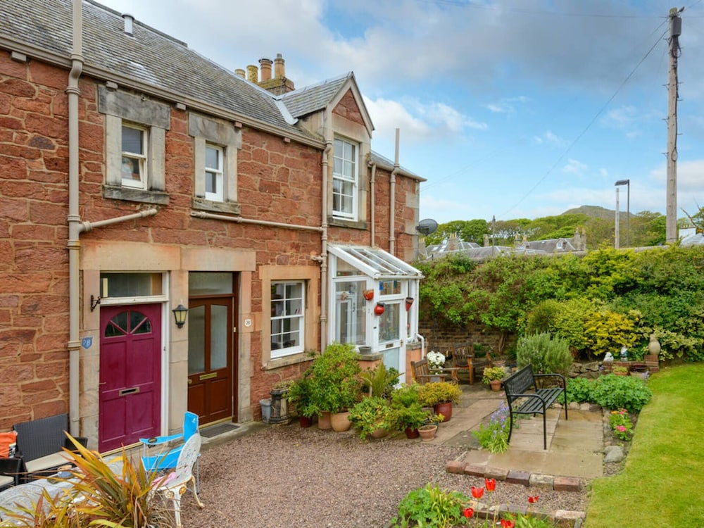 Dunlin - 1 Bedroom Seaside Apartment