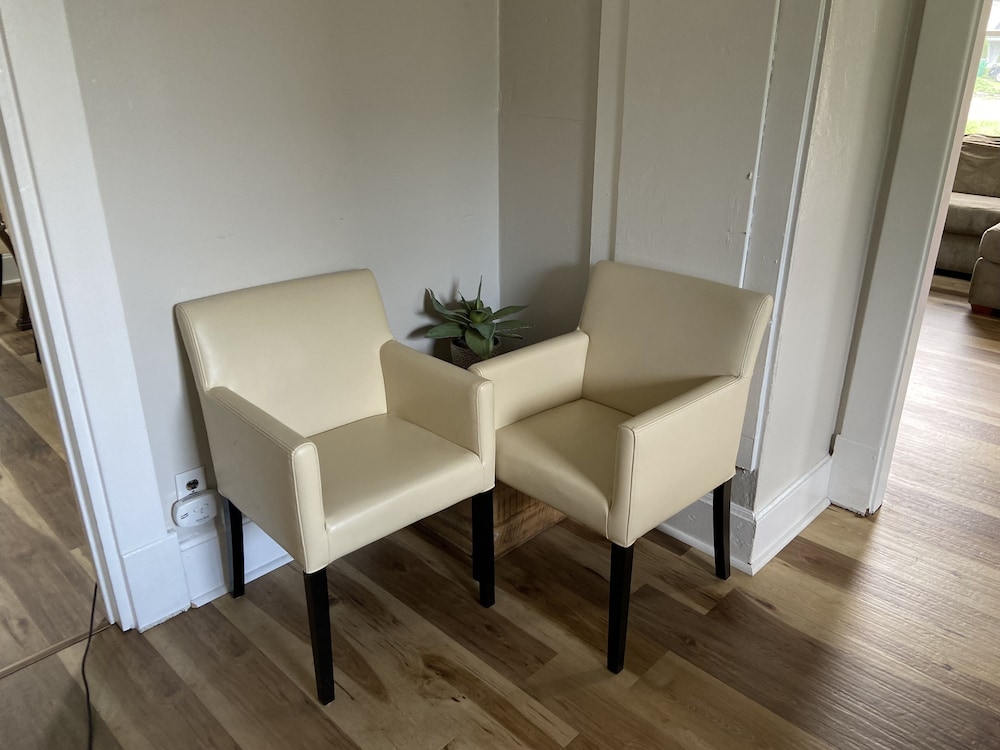 Historical Renovated Downtown Westfield Farmhouse