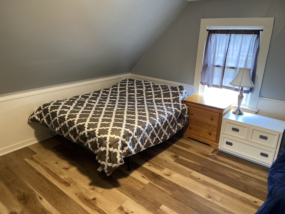 Historical Renovated Downtown Westfield Farmhouse