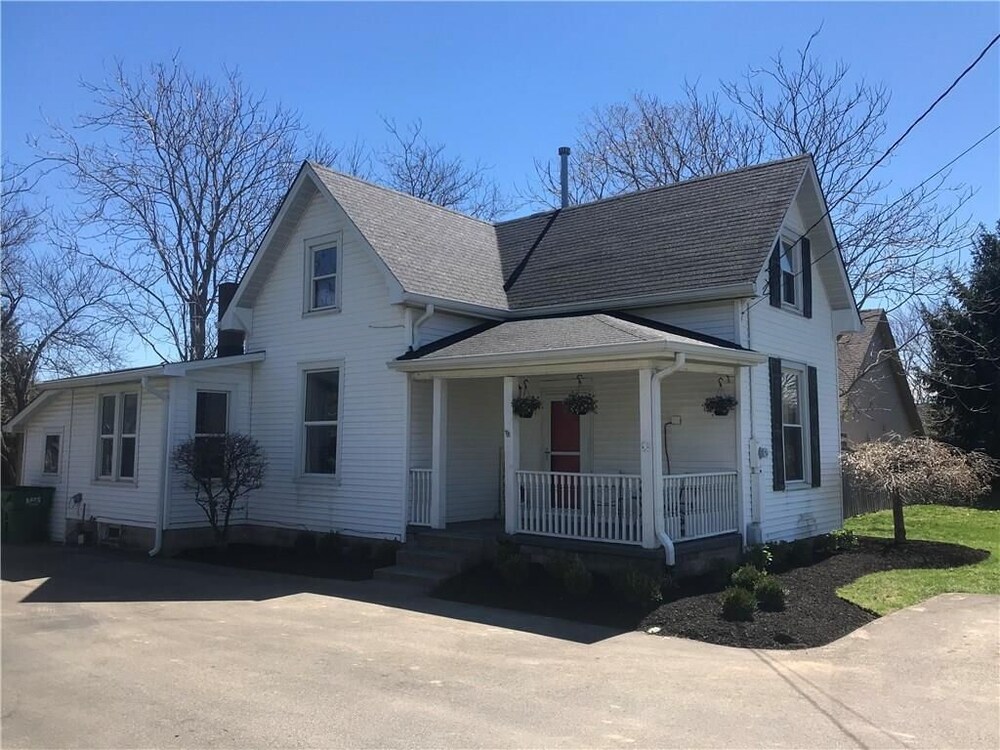 Historical Renovated Downtown Westfield Farmhouse
