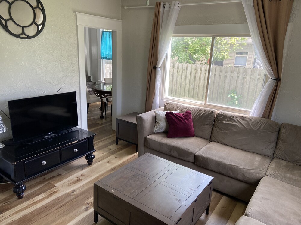 Historical Renovated Downtown Westfield Farmhouse