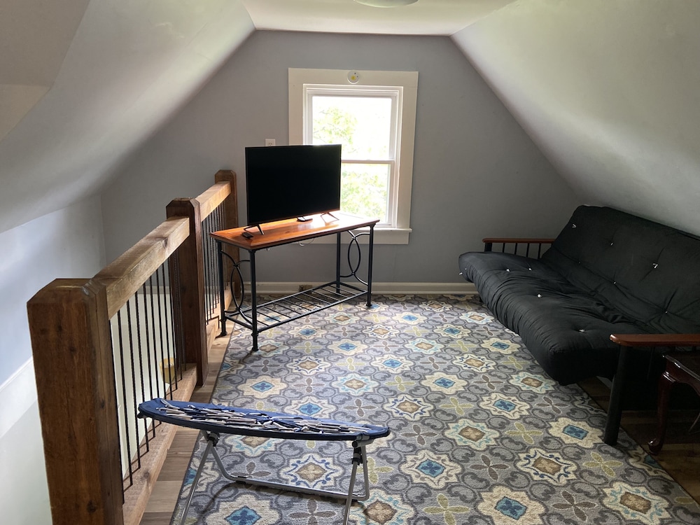 Historical Renovated Downtown Westfield Farmhouse