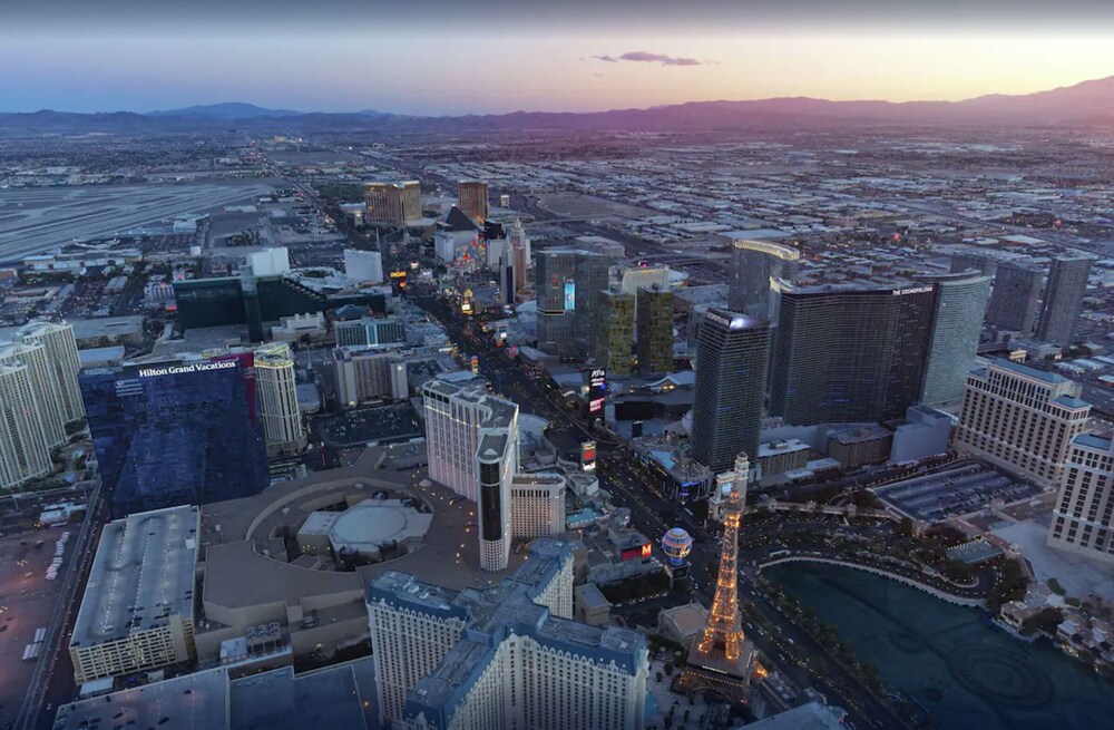 Hilton Elara Las Vegas - Multiple Luxury Suites , Best Location, Bring Family