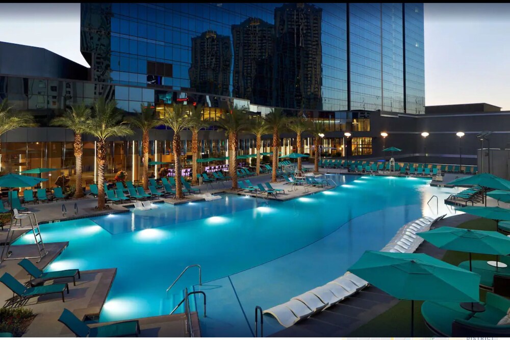 Hilton Elara Las Vegas - Multiple Luxury Suites , Best Location, Bring Family