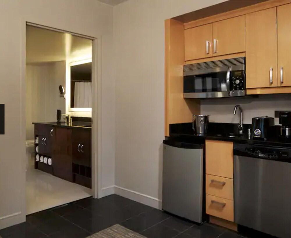 Hilton Elara Las Vegas - Multiple Luxury Suites , Best Location, Bring Family