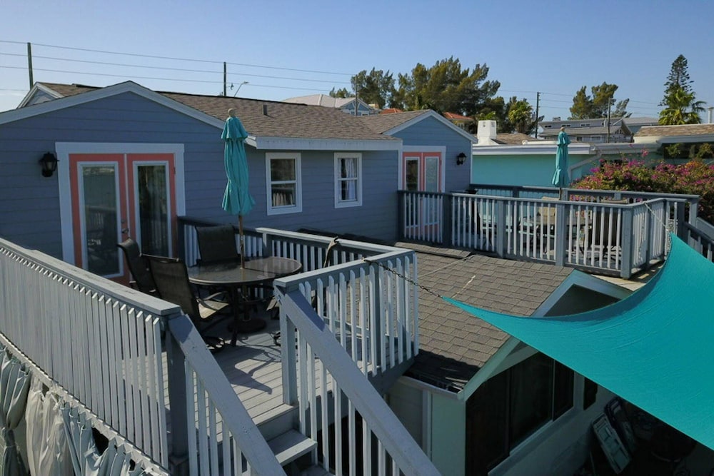 Shell Haven B - Quiet & Relaxing Waterfront Condo