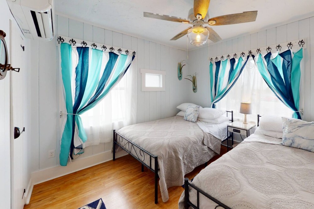 Shell Haven B - Quiet & Relaxing Waterfront Condo