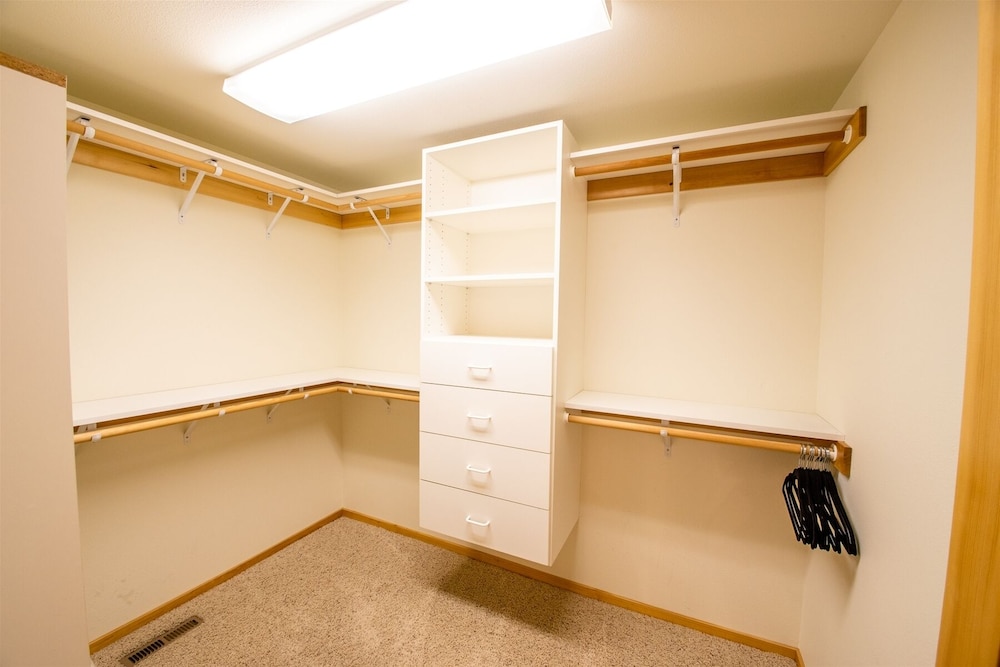 *Free Activities with Xplorie* Beautiful, Large Home with A/C, Hot Tub  Tokatee