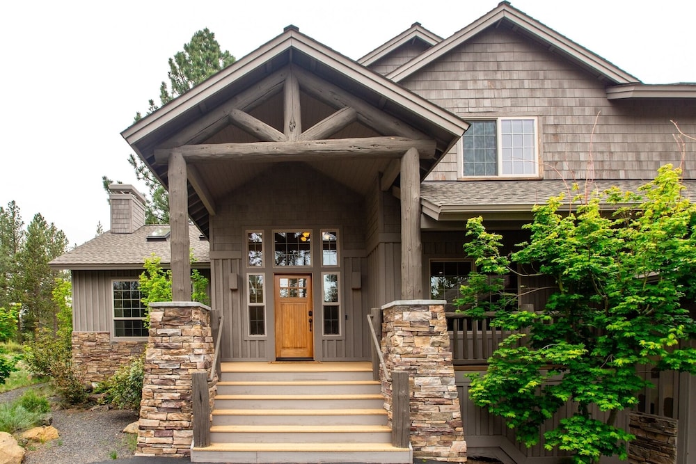 *Free Activities with Xplorie* Beautiful, Large Home with A/C, Hot Tub  Tokatee