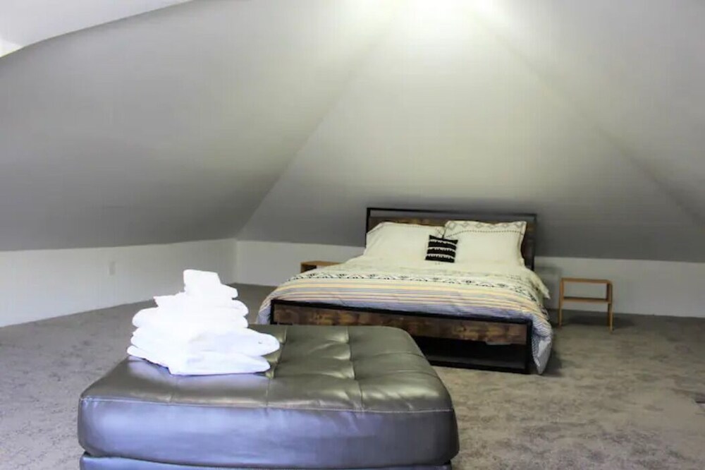 The Blue House Catskills Livingston Manor Vrbo