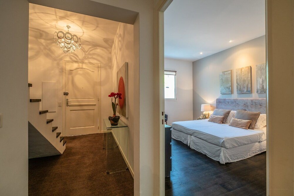 Modern, elegant and very comfortable house (LOFT DUPLEX) in St Jean Cap Ferrat. SaintJeanCap