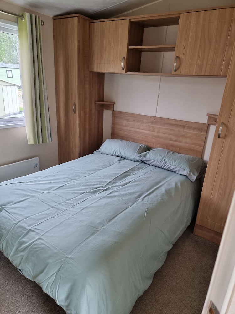 Impeccable 3-bed Cottage Billing Aquadrome