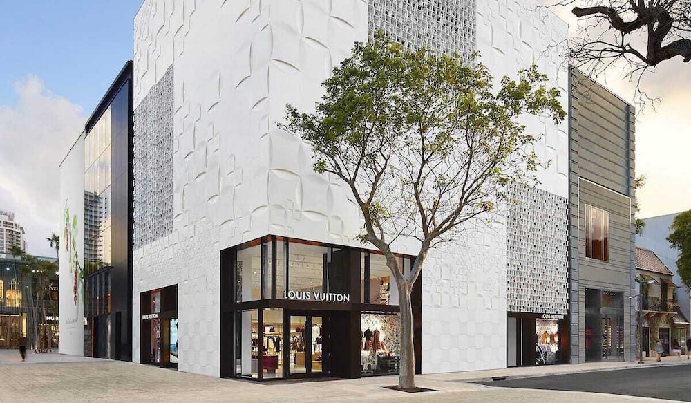 Wynwood (298) 2bedrooms/ 2baths/ 5beds