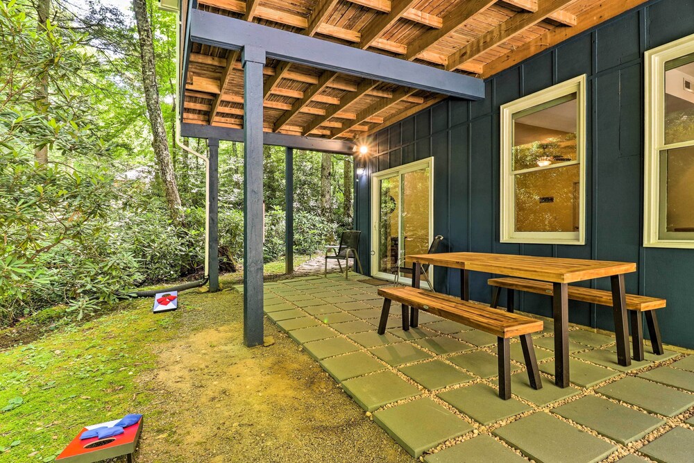 NEW! Smoky Mtn Retreat w/ Games, Fire Pit & Patio!