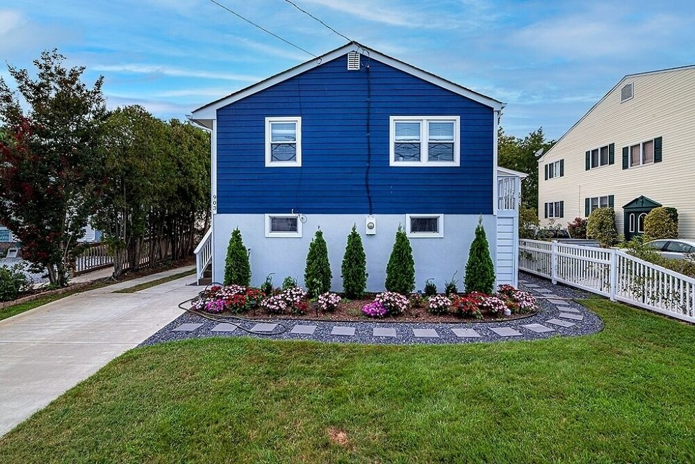 Salty Dog Beach House in Cape May's Historic District 