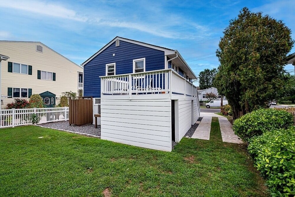 Salty Dog Beach House in Cape May's Historic District 