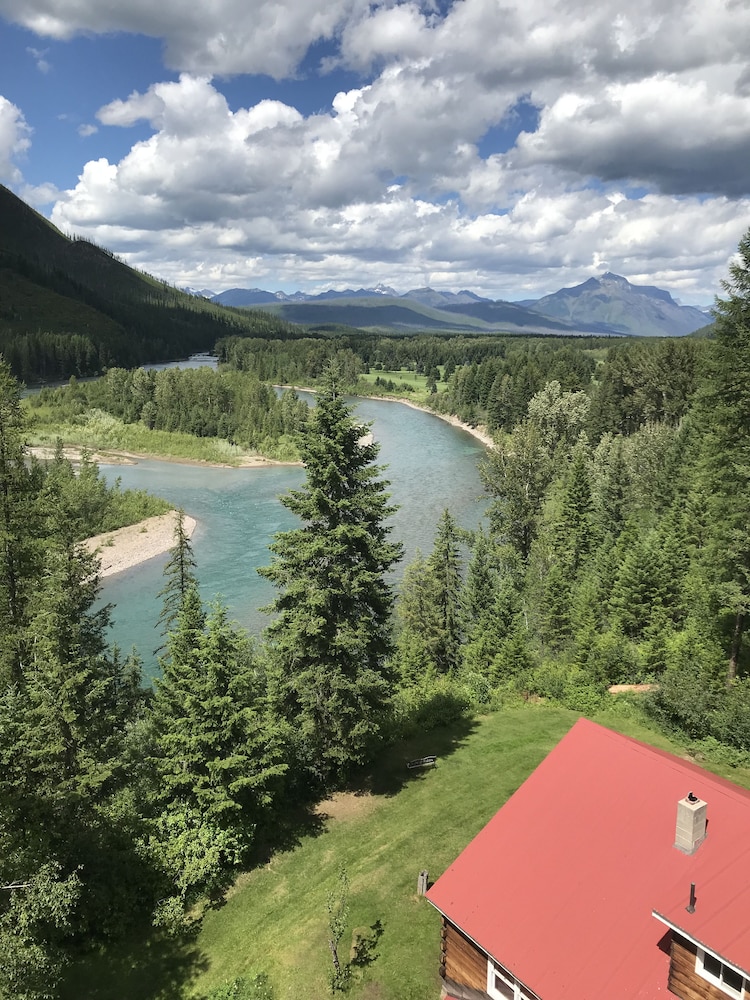 Riverfront Log Cabin Bordering Glacier National Park