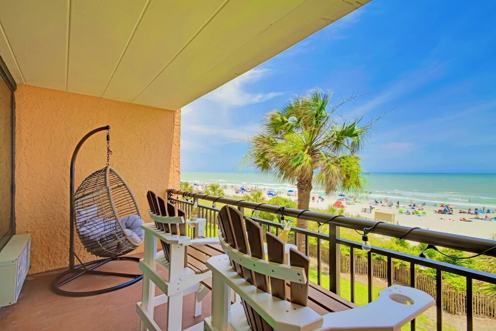 RARE JACUZZI HONEYMOON CONDO/1000SQFT/2BATH/SWING