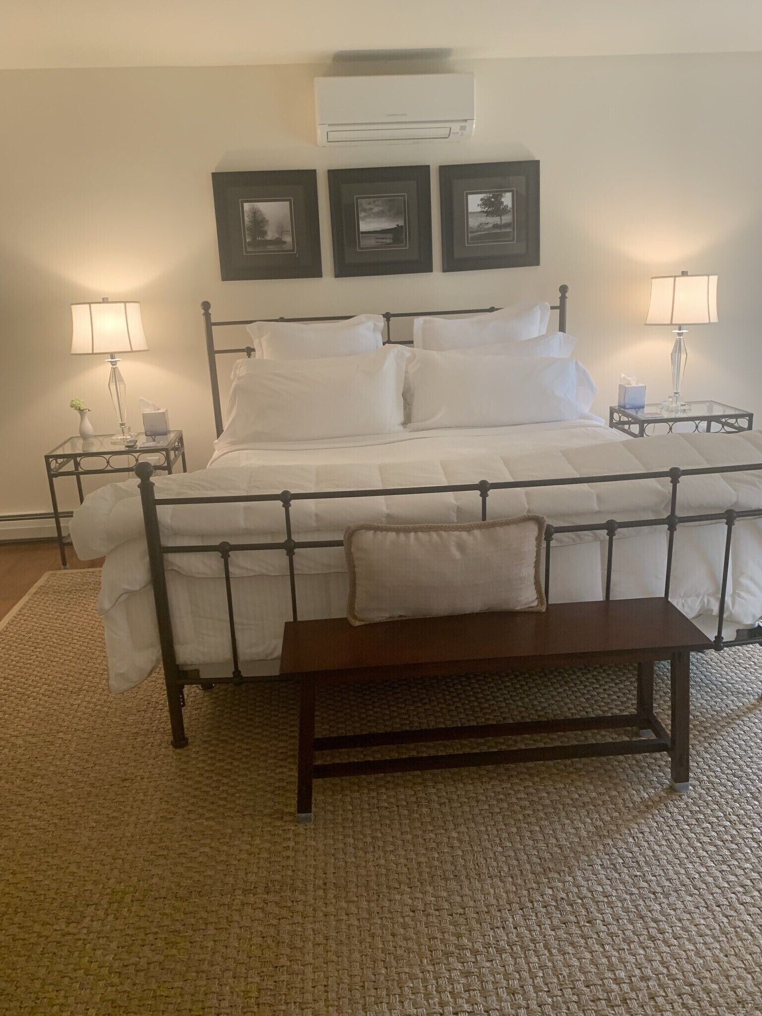 New! Indulge in a quiet rural Rhinebeck getaway. in Poughkeepsie, United States