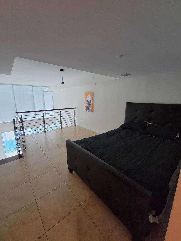 2 Floor Miami Brickell condo