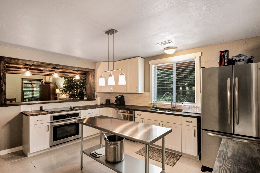 Lake Texoma Hidden cabin in the woods near Creek Marina Deals & Reviews (Kingston