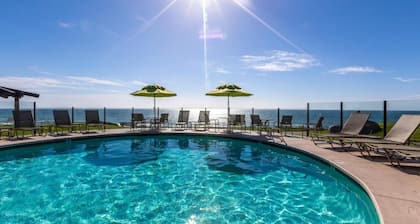 Wave Crest at Del Mar