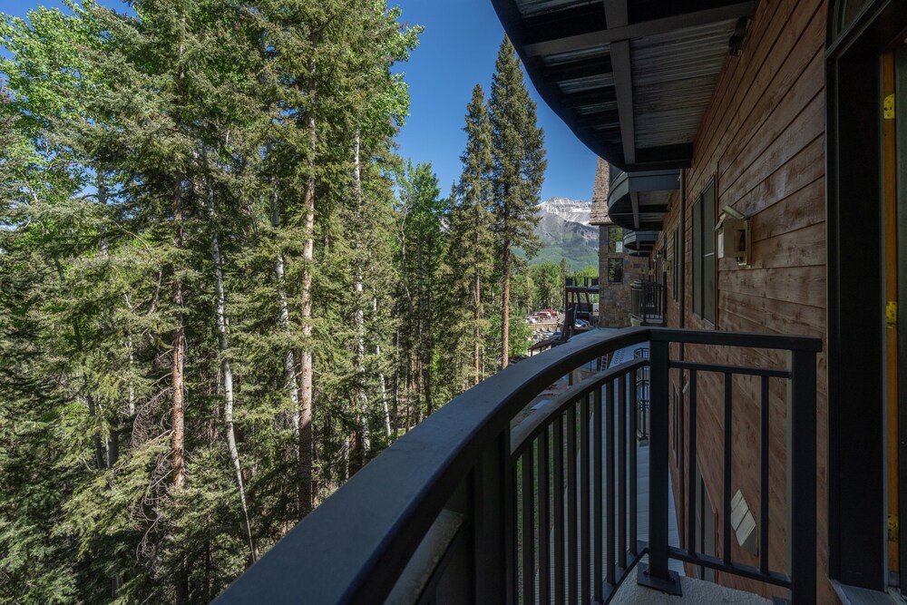 Spacious 1 BDR Mountain Village Condo, Telluride Room Prices & Reviews